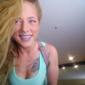 Meet your Posher, Savannah